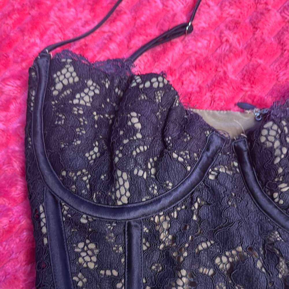 Plum Corset Top - Picture 3 of 4